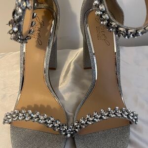 Jewel Badgley Mischka
Women's Mayra Block Heel Evening Sandals